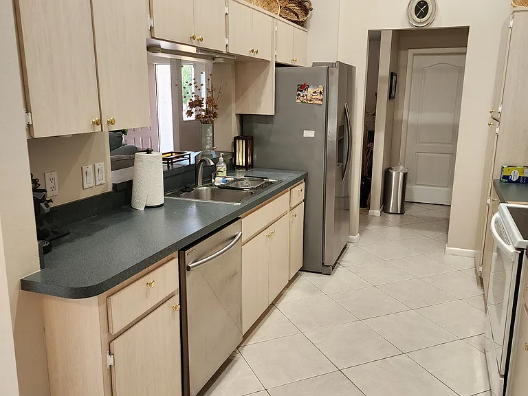 70 Oak Village Blvd — Photo 7