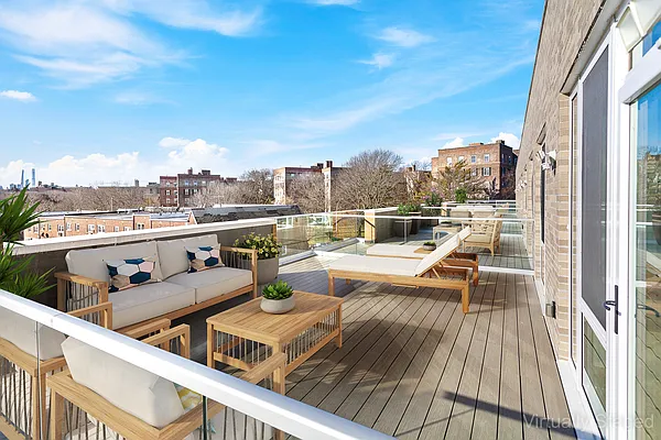 Sold by E Realty International Corp | media 23