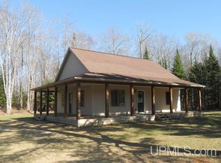 856 N River Rd, Manistique, MI 49854