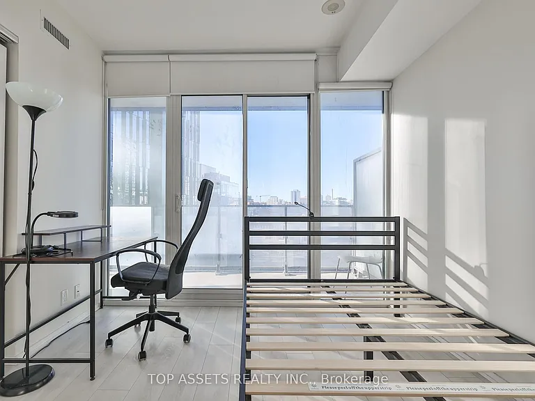 125 Peter St #602 — Photo 26
