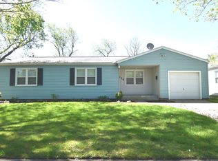 226 Magnolia Dr, Bloomington, IL