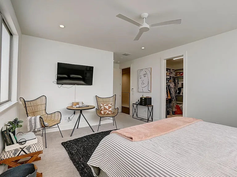 3312 Walchard Ct — Photo 45