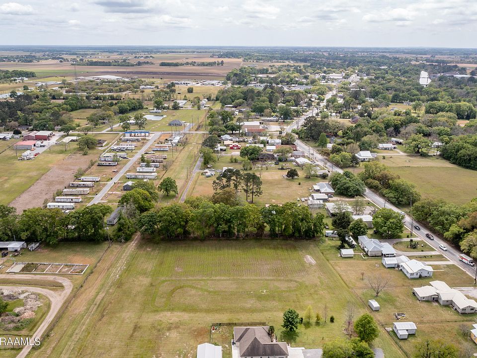 956 N Main St, Loreauville, LA 70552 Zillow
