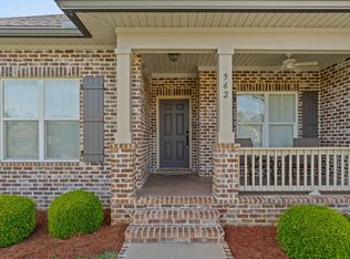 562 Falcon Trl, Niceville, FL 32578