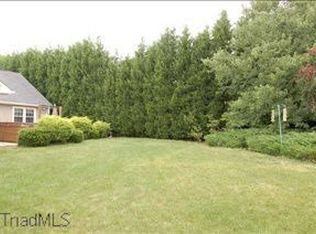 1633 Springfield Way Dr, Clemmons, NC 27012