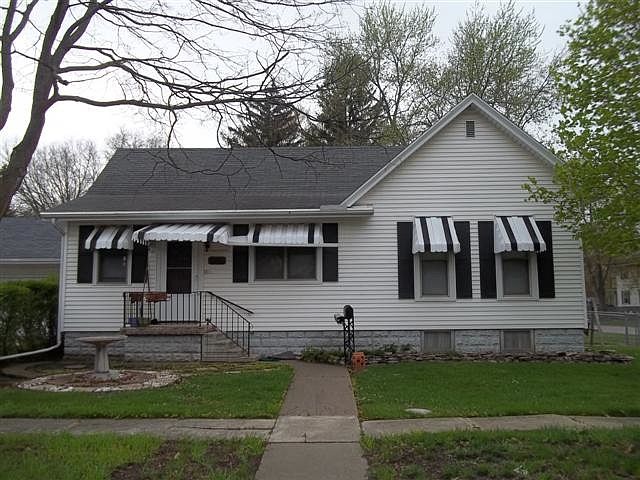 1st image of 303 W North St