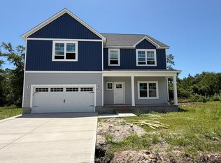 300 E Ivybridge Dr, Hubert, NC 28539