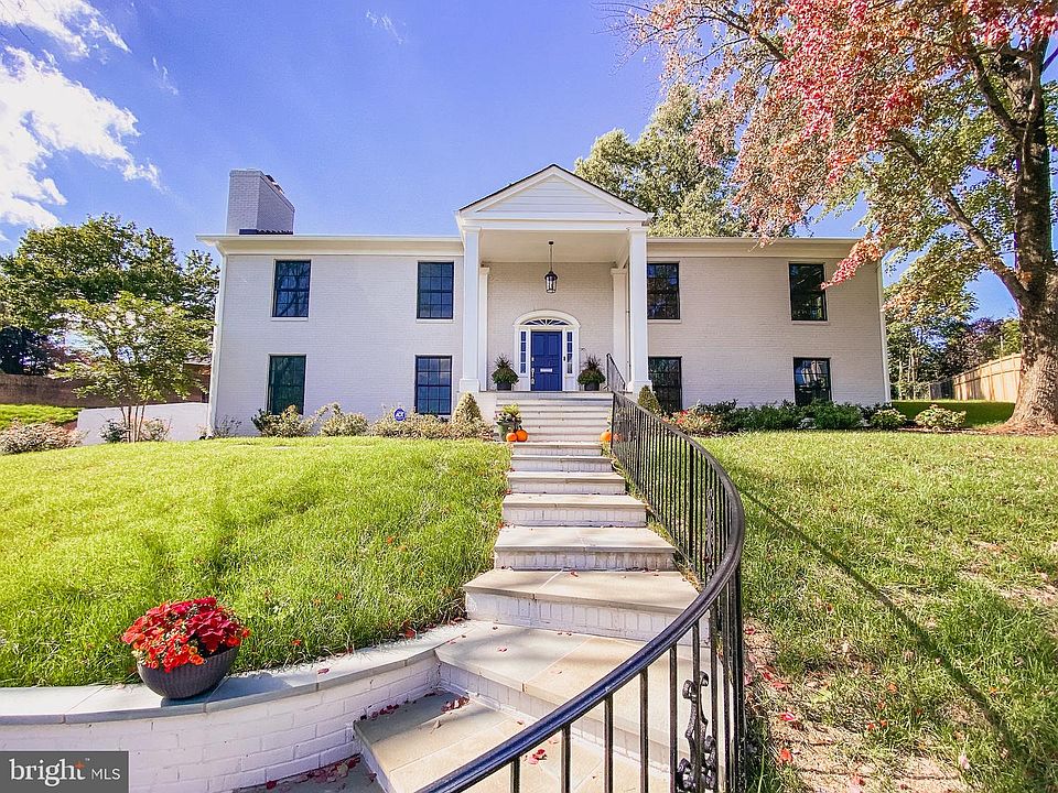 1st image of 518 Canterbury La