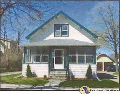 GORGEOUS WEST-SIDE RENOVATED 2-STORY