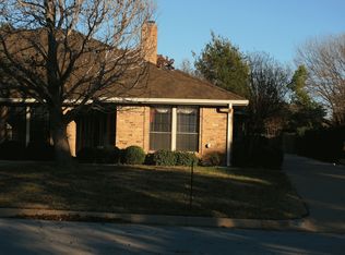 5207 Ledgestone Dr, Fort Worth, TX 76132