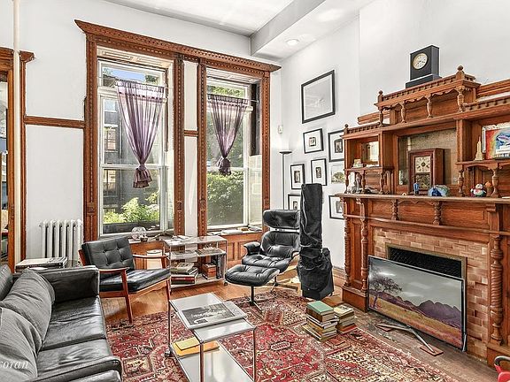 3rd image of 108 W 120th St