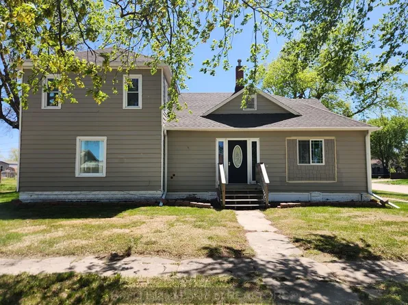 511 Lilly St, Wood River, NE 68883