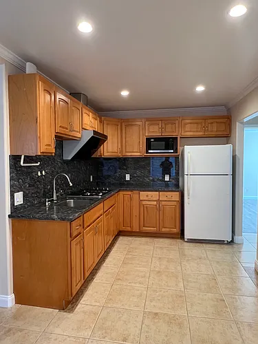 482 Walnut St #484 Photo 1