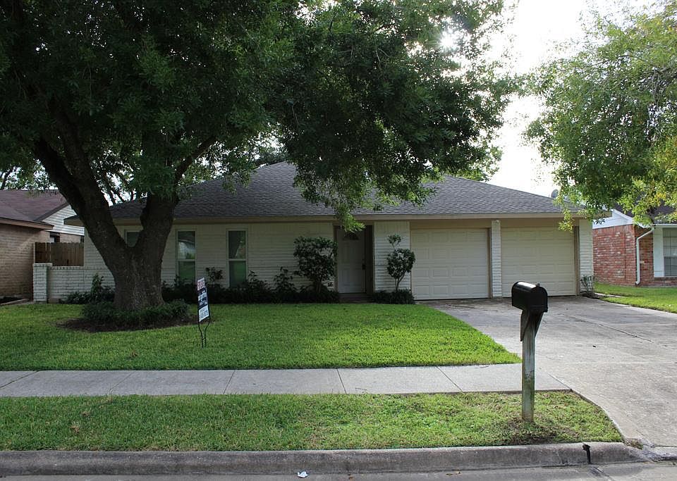 1st image of 16622 David Glen Dr