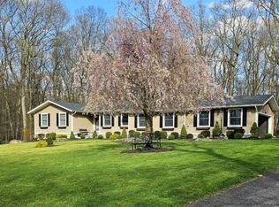 20 Whiteoak Ridge Rd, Glen Gardner, NJ 08826