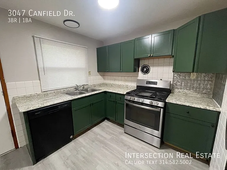 3047 Canfield Dr — Photo 7