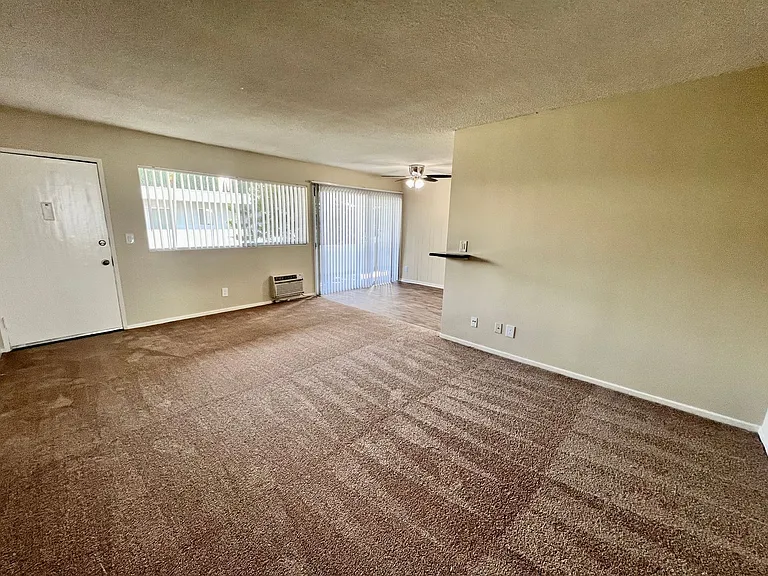 Etiwanda 8830, LP — Photo 12