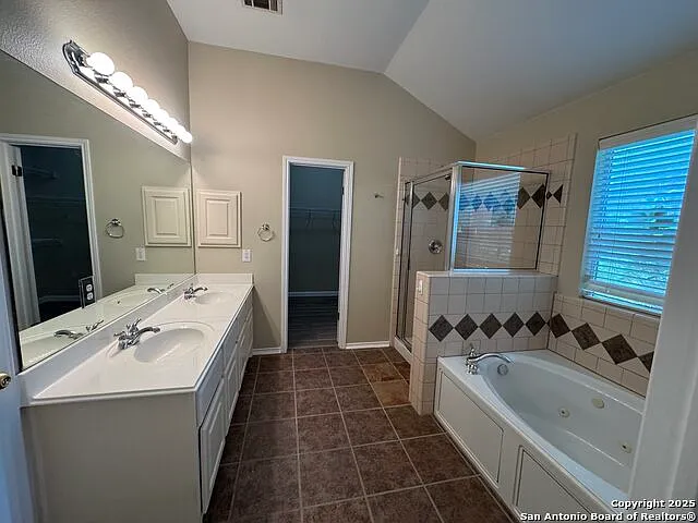 20502 Wild Springs Dr — Photo 16