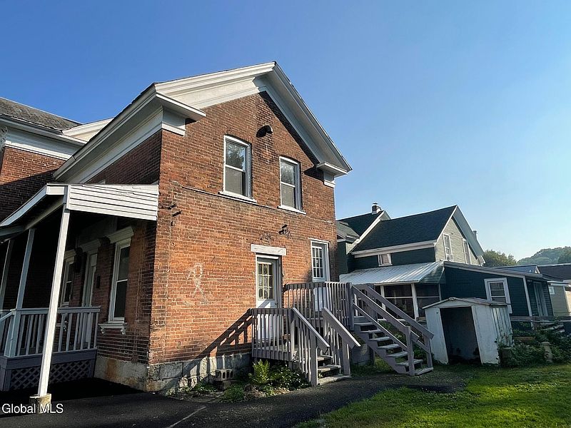 4th image of 8 Bridge Street
