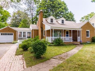 39 Thomas Ave, Rochester, NY 14617