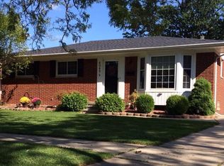4045 Lexington Dr, Trenton, MI 48183