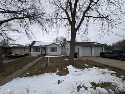 512 1st St S, Ellendale, ND, 58436