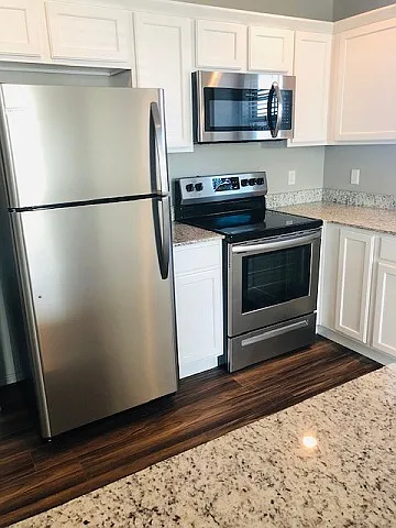 2809 W Blackstone Xing — Photo 3