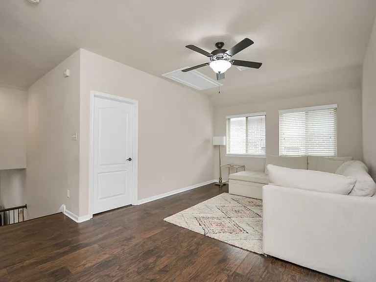 17510 Woodfalls Ln — Photo 28