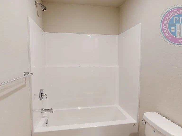862 Sifuentez Ct — Photo 20