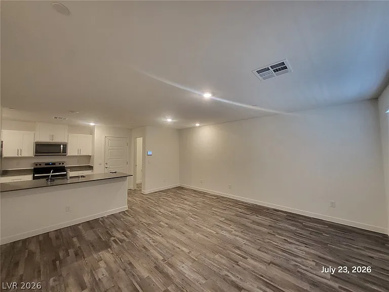 9832 Maple Pass Ave — Photo 2