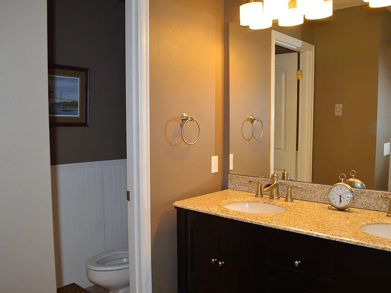 2832 Chambers Bay Dr — Photo 32