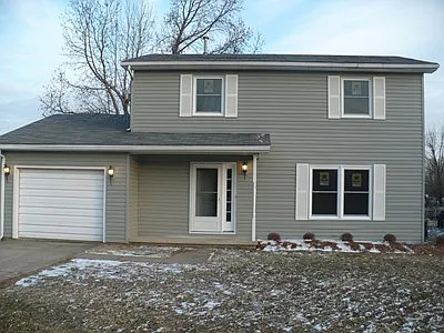 109 Cherry Dr photo 1