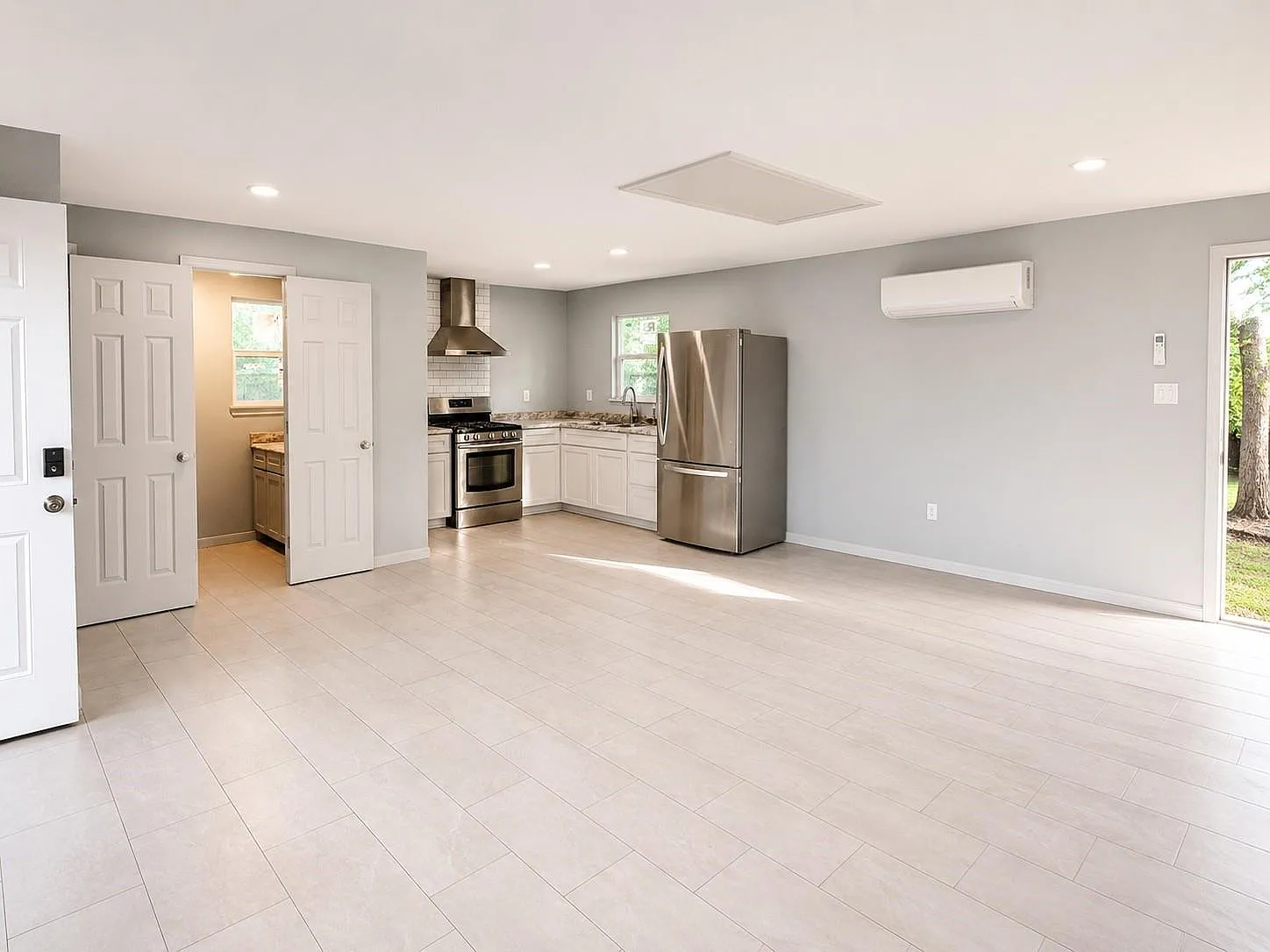 1 bed, 1.0 bath, 700 sqft, $750 — Photo 1