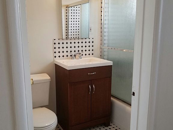 4th image of 1022 Wilcox Ave APT 12