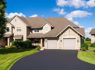 642 Eagleton Dr #5528, Lake Geneva, WI 53147