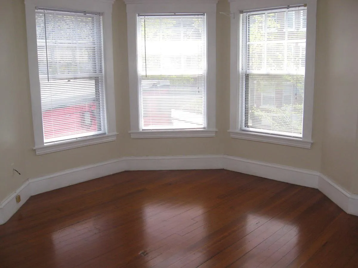 1 bed, 400 sqft, $1,530 — Photo 4