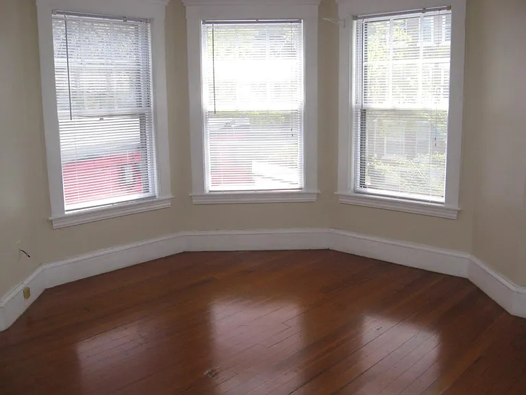 83 Mellen St #2 — Photo 4