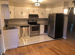 27 Ashdown Rd #B, Ballston Lake, NY 12019