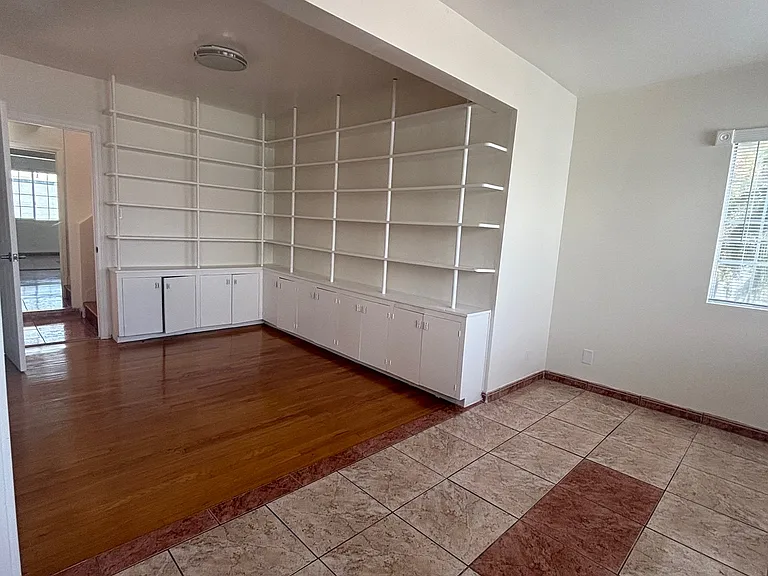 221 N Commonwealth Ave — Photo 26