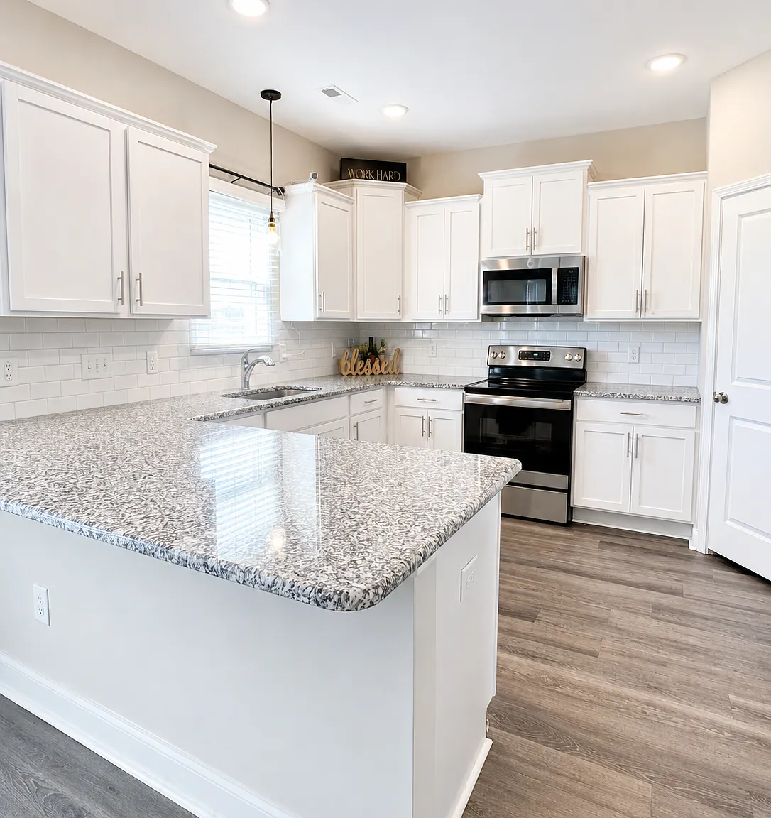 4 bed, 2049 sqft, $2,500 — Photo 4