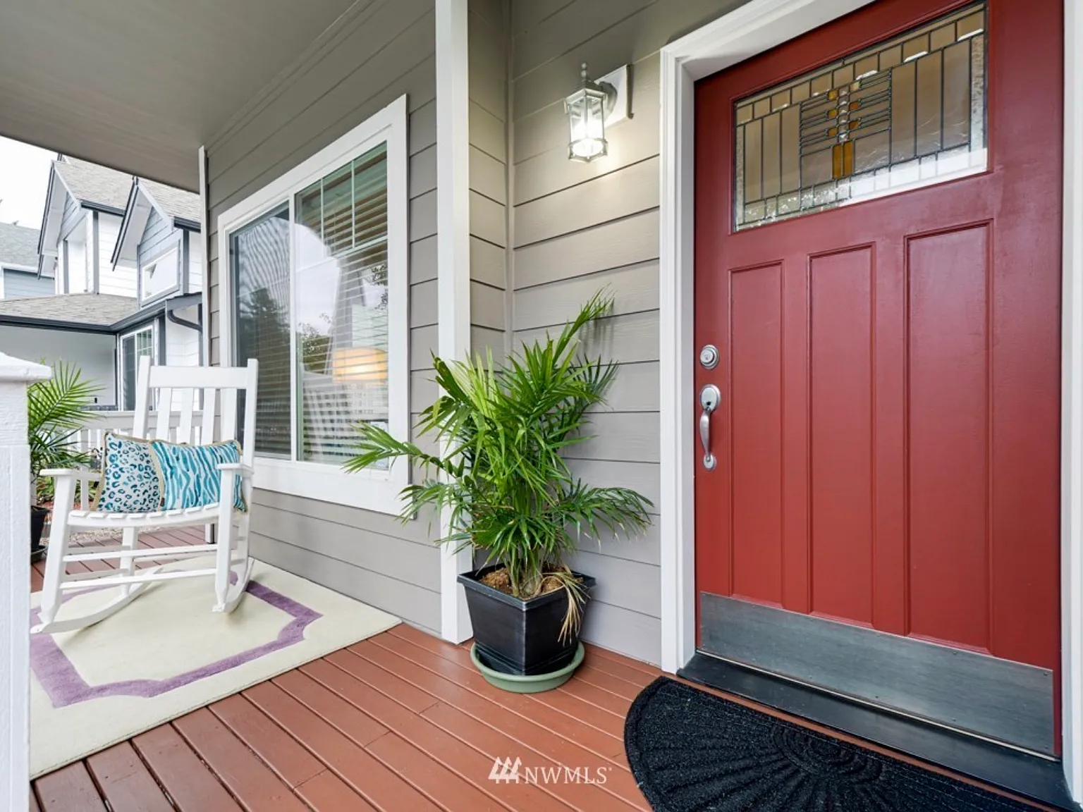 5 bed, 3.5 bath, 2409 sqft, $4,440 — Photo 3