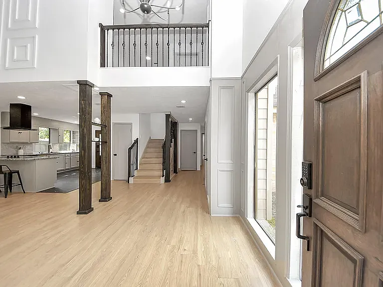 3 bed, 2.5 bath, 2746 sqft, $4,500 — Photo 3