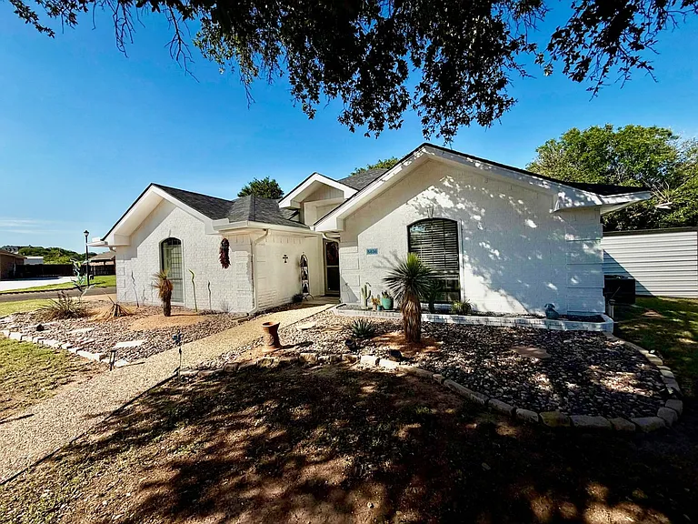 5838 Manchester Ln — Photo 6