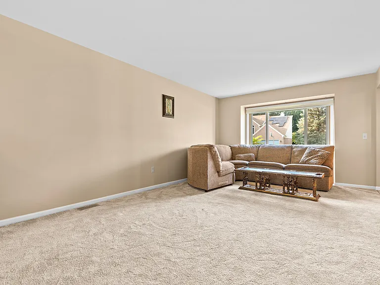 6710 Westpointe Dr — Photo 6
