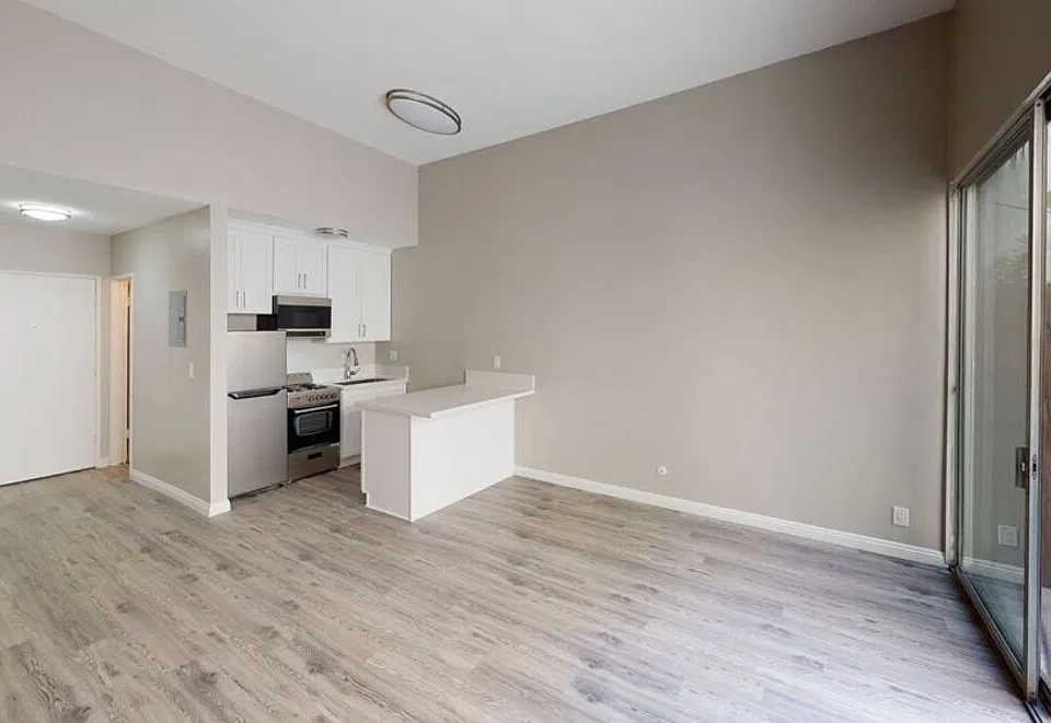 The Union at Winona: Rebuilt Los Feliz Apartments Near Griffith Park & Thai Town