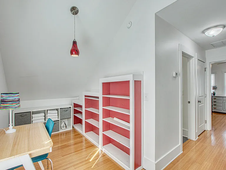 5174 Celtic Dr — Photo 12