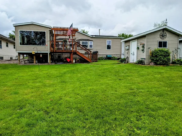 817 Lake Ave E, Ladysmith, WI 54848