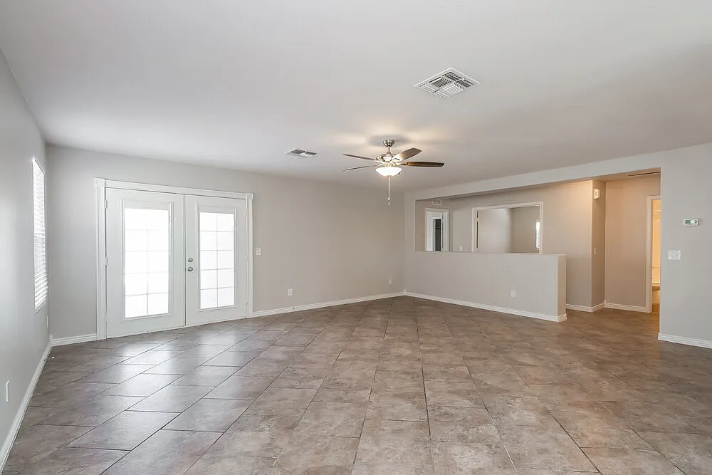 3 bed, 2.0 bath, 1572 sqft, $1,875 — Photo 3