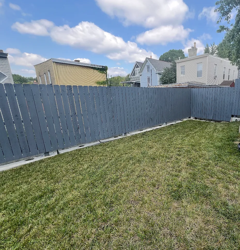 5 bed, 2000 sqft, $2,750 — Photo 2