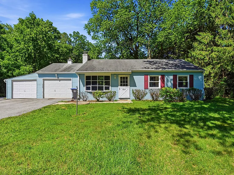 700 Sugars Bridge Rd — Photo 1